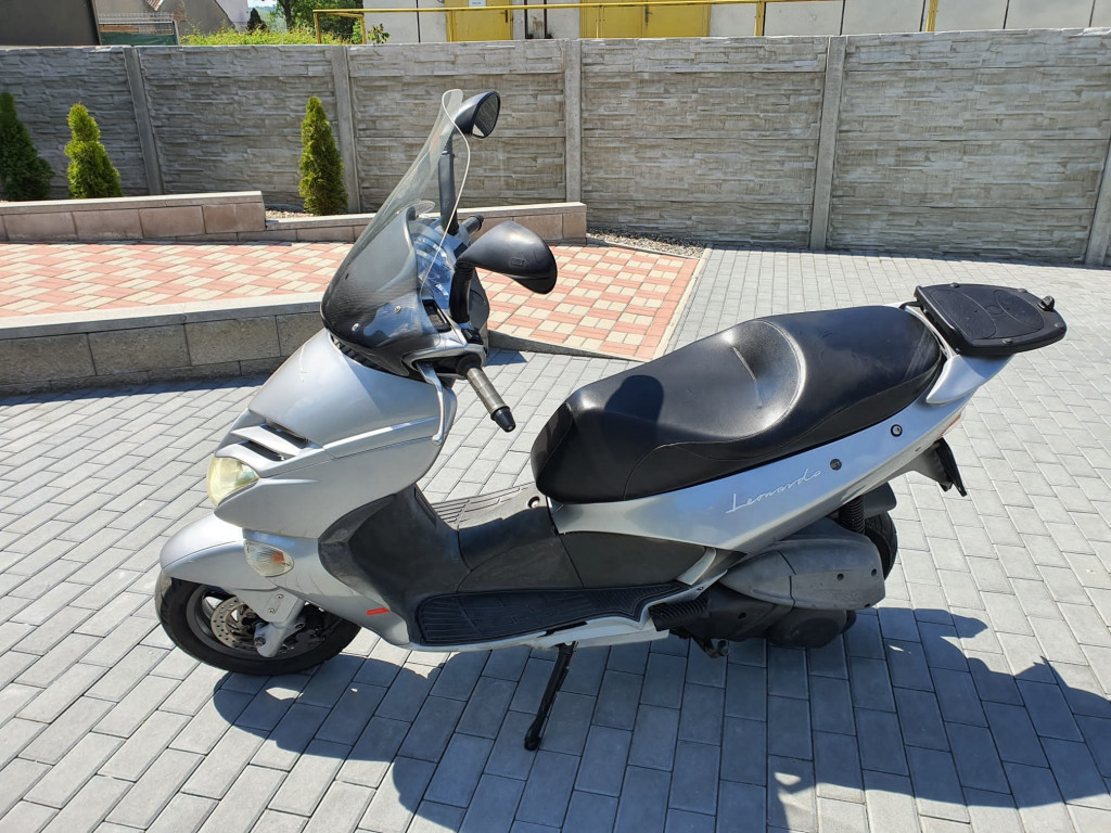 Aprilia Leonardo 250