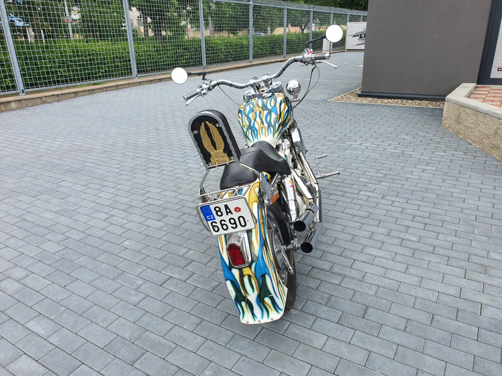 Honda VT 1100 C