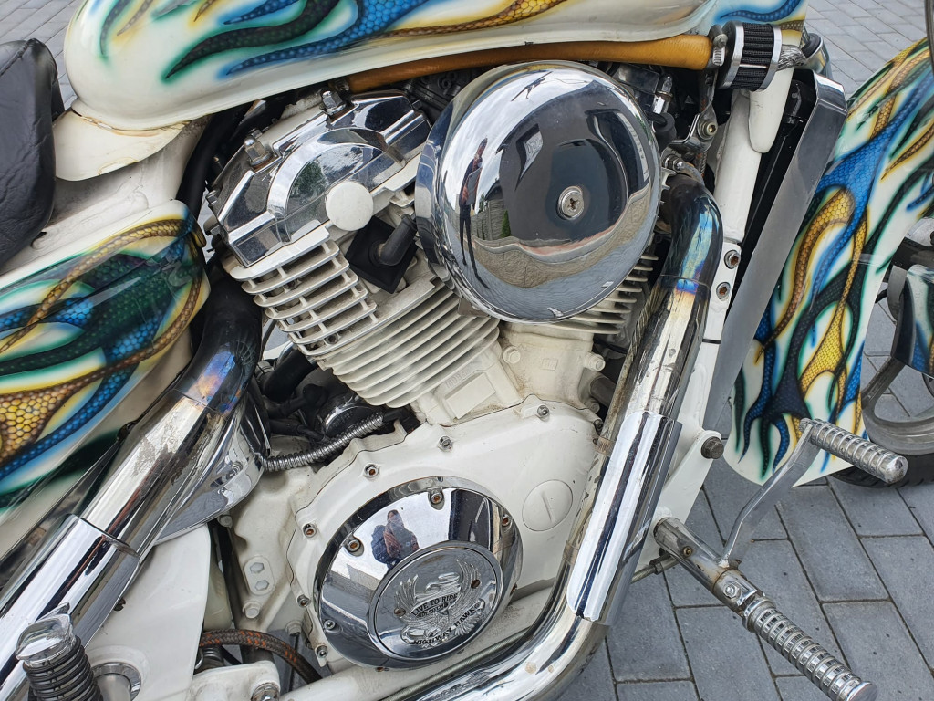Honda VT 1100 C