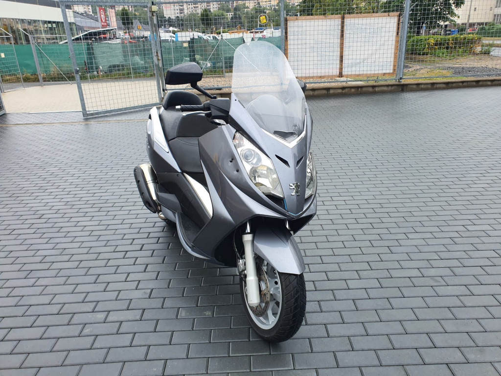 Peugeot Satelis 400