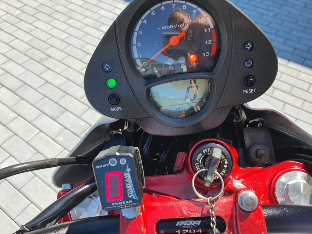 Kawasaki ER-6n 