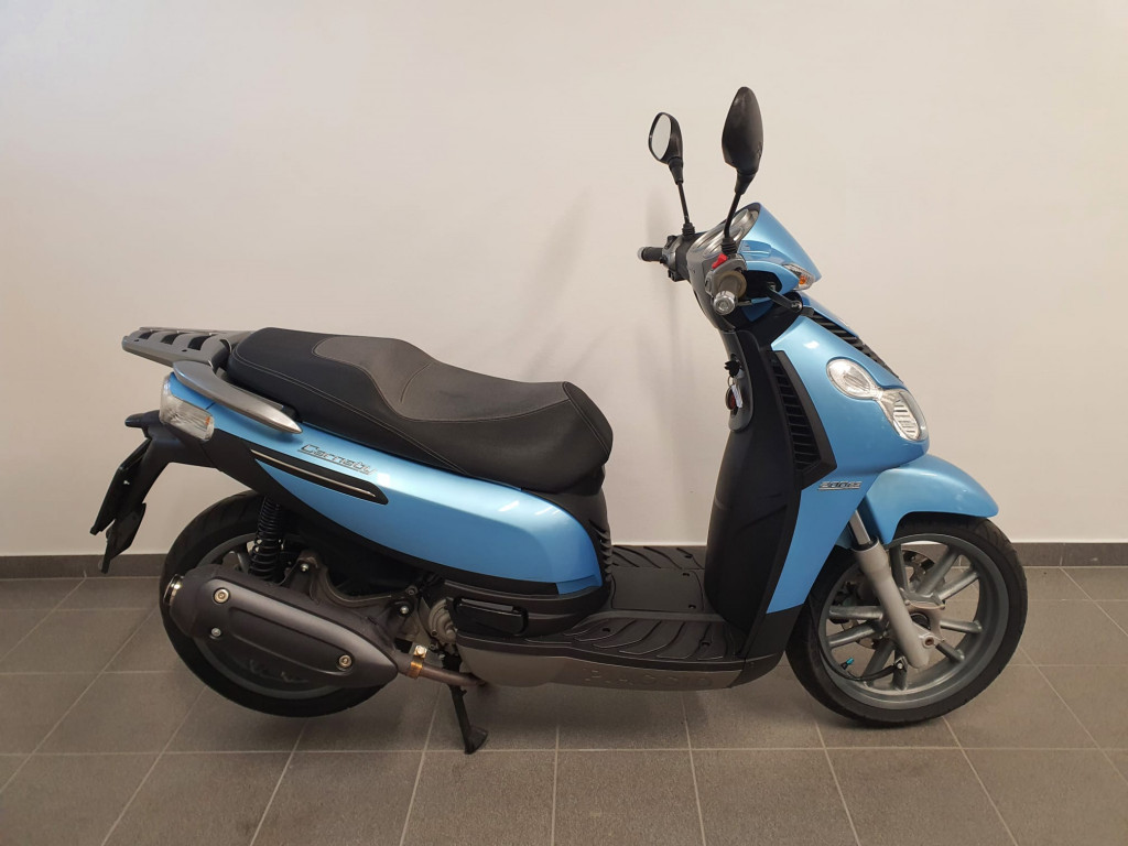 Piaggio Carnaby 200