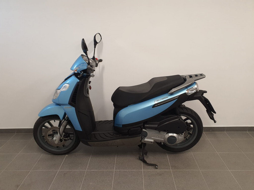 Piaggio Carnaby 200