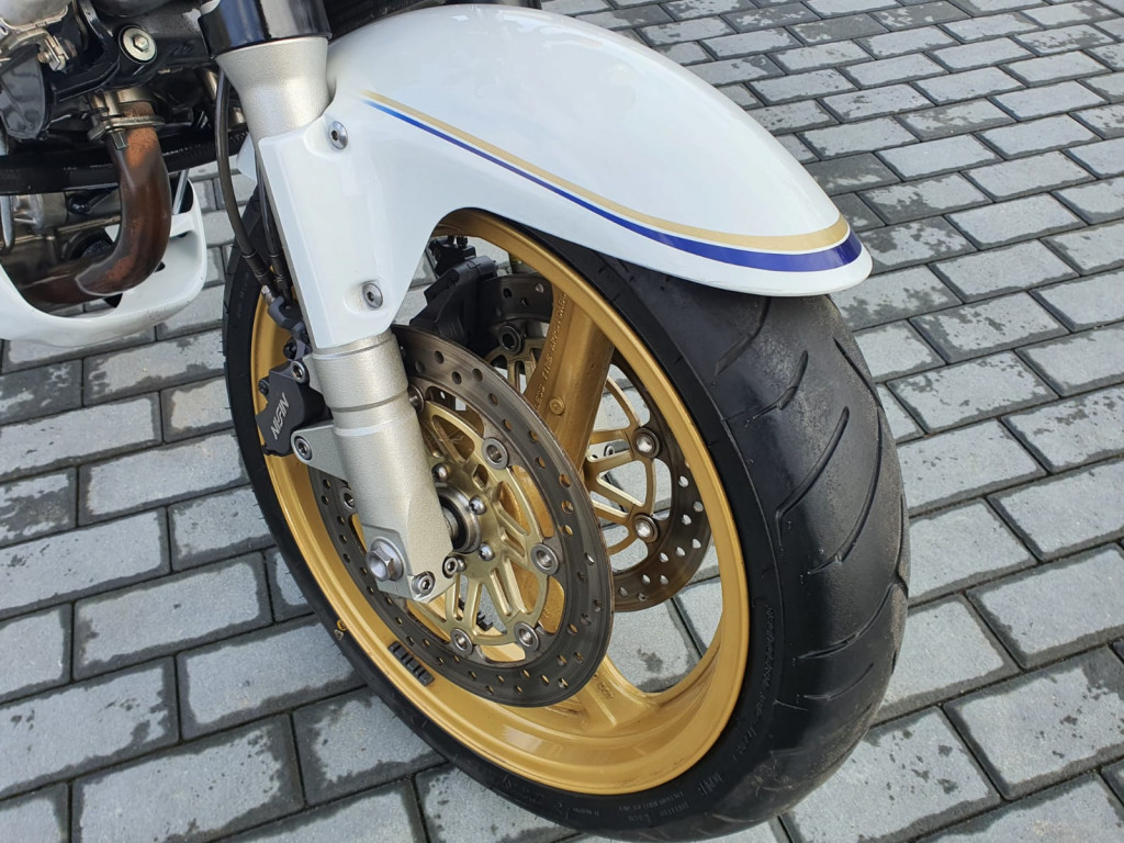 Honda VTR 1000F Firestorm-přestavba