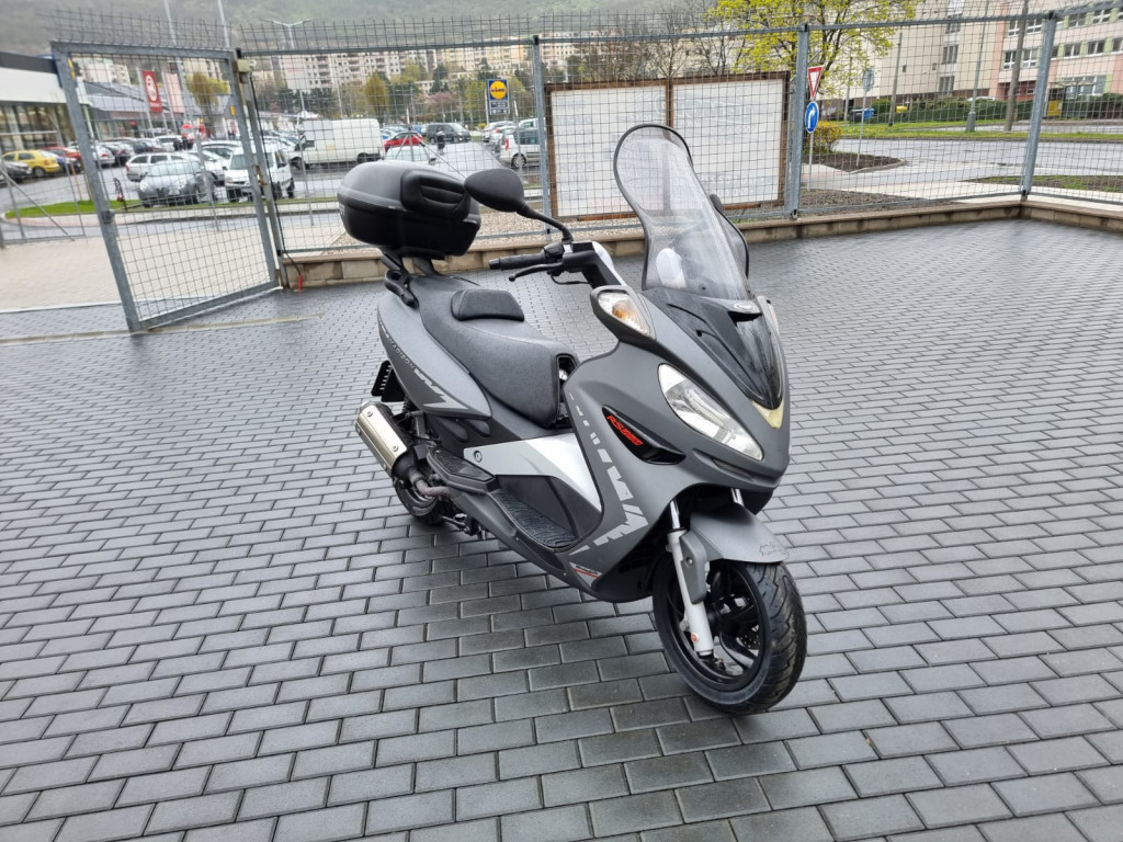Malaguti Madison RS 250