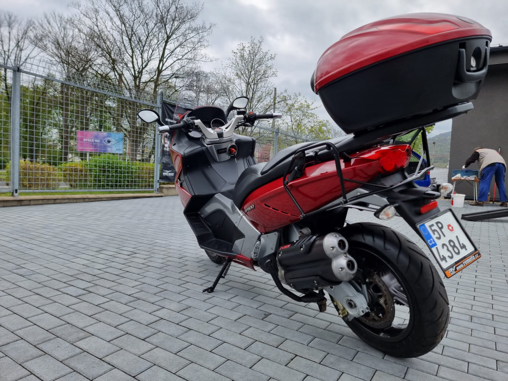 Gilera GP 800