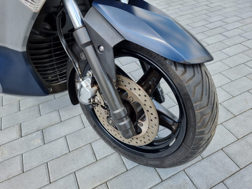 Yamaha X-Max 250 