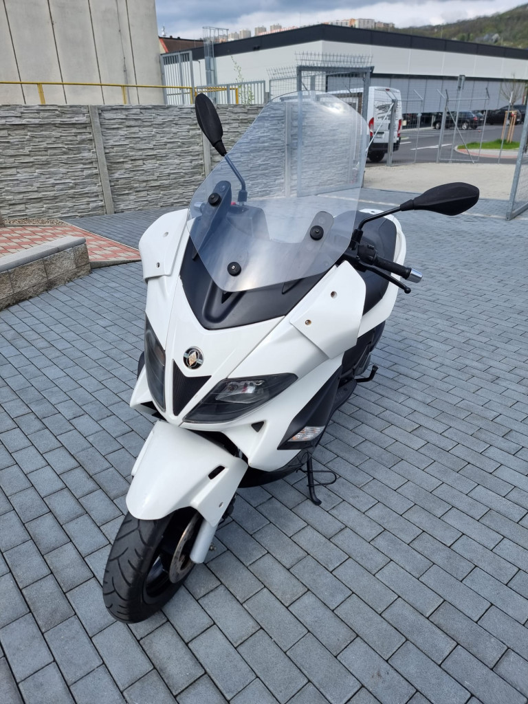 Gilera Nexus 300