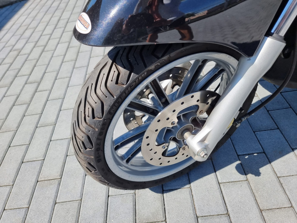 Piaggio Beverly 500