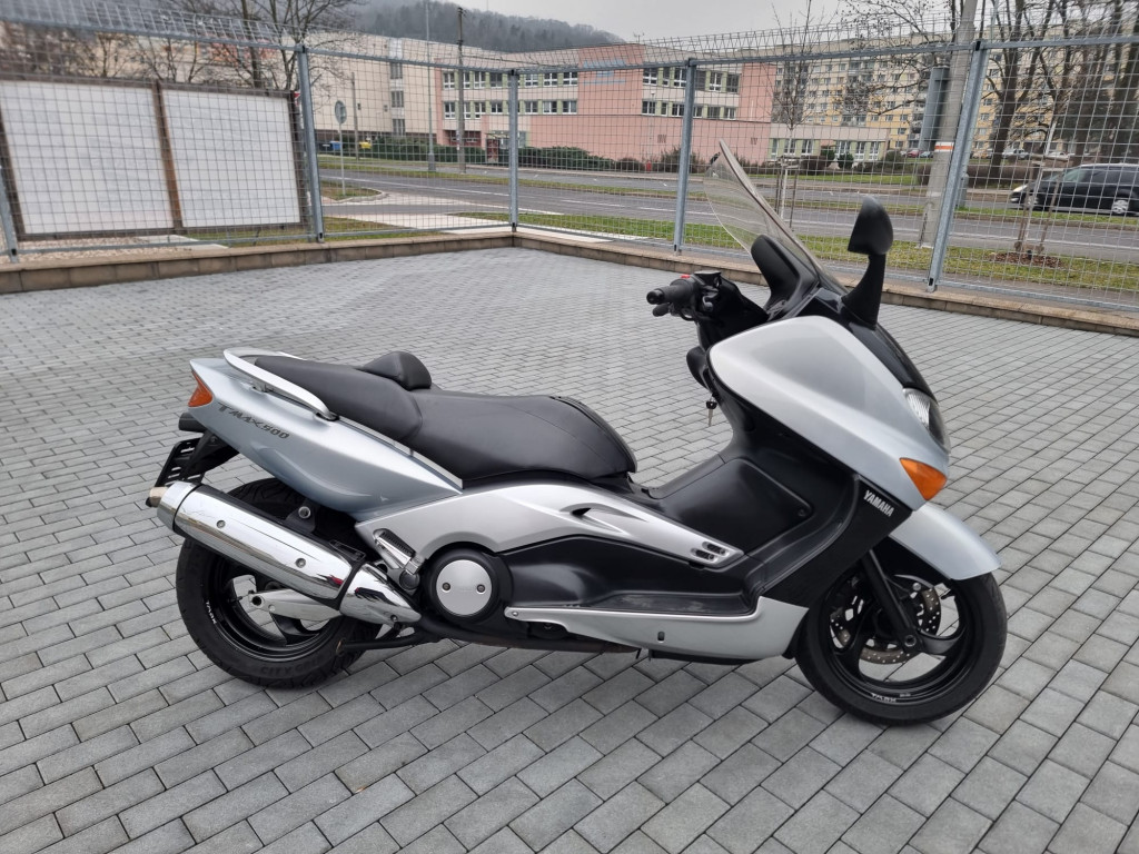 Yamaha T-max 500