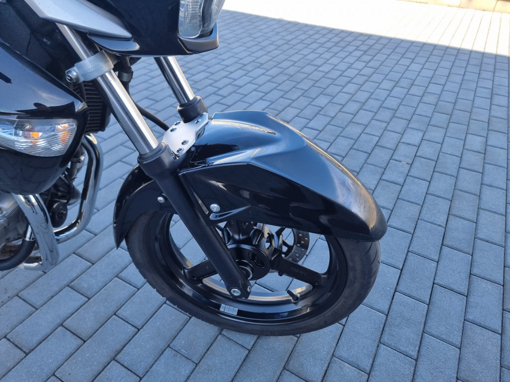 Suzuki Inazuma 250