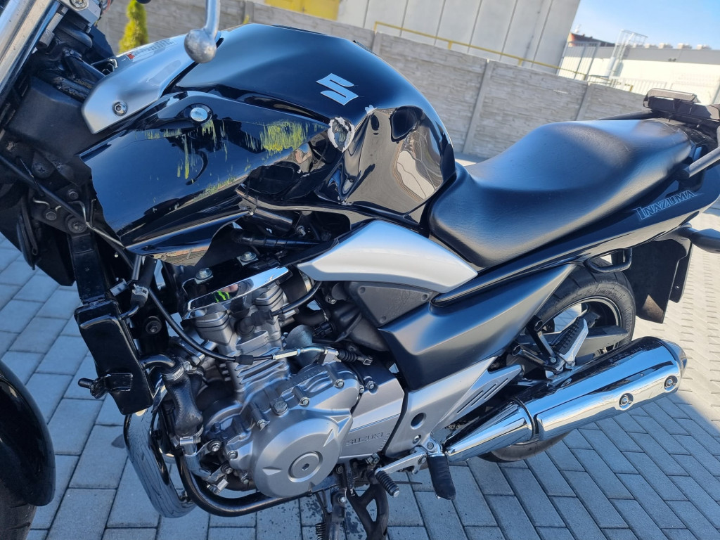 Suzuki Inazuma 250
