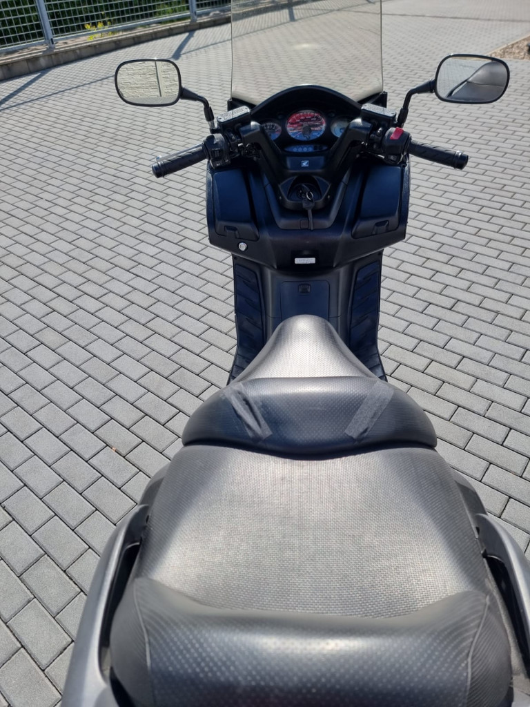 Honda FJS 400 Silver Wing 