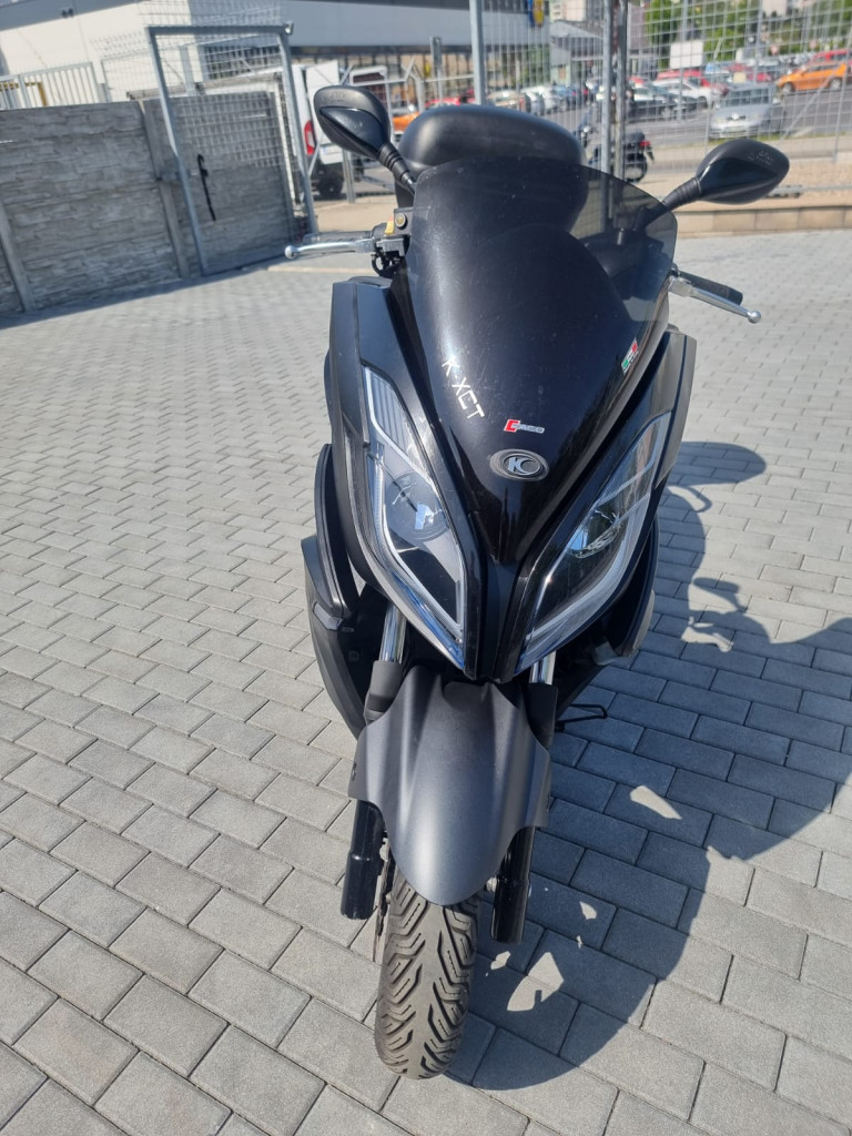 Kymco K-XCT 300i 
