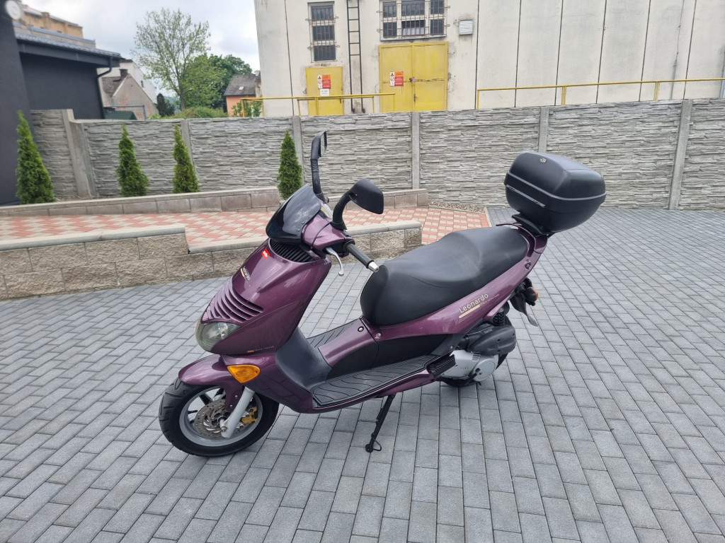 Aprilia Leonardo 150