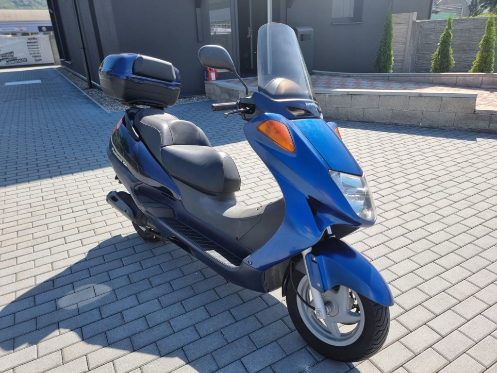 Honda Pantheon 150
