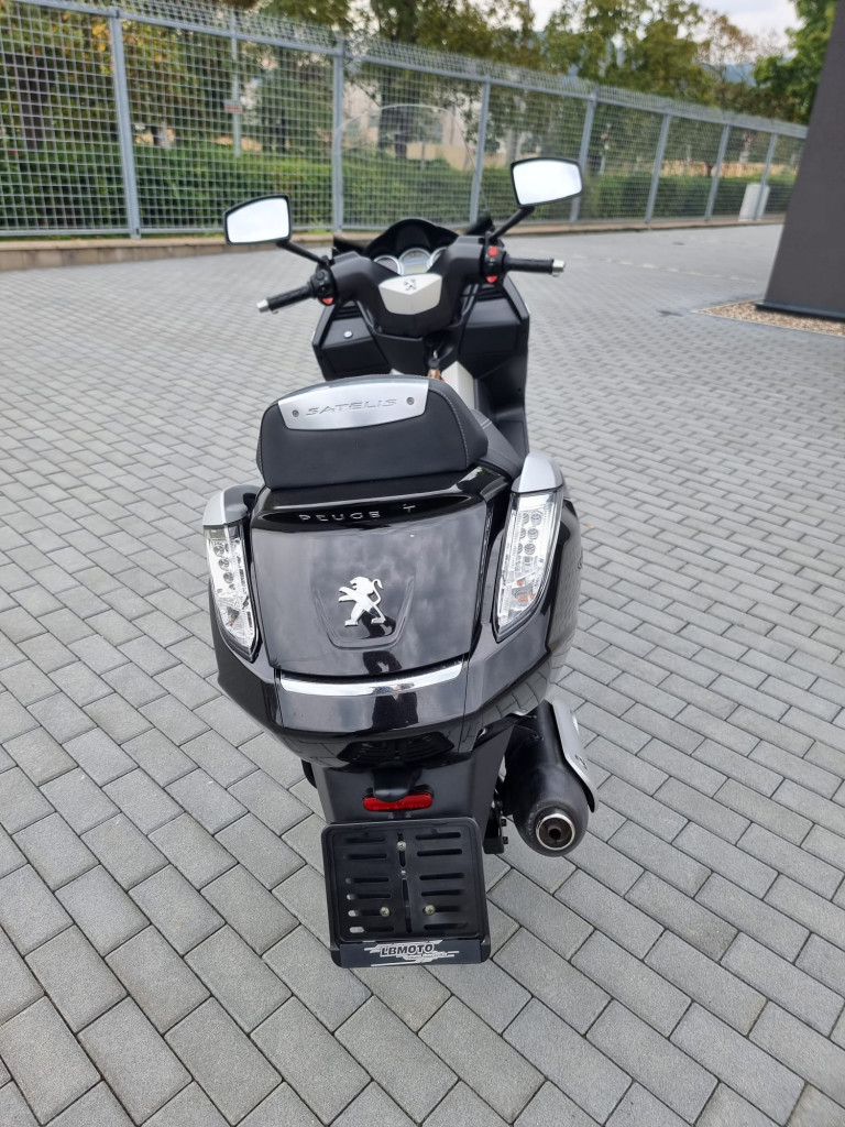 Peugeot Satelis 300i