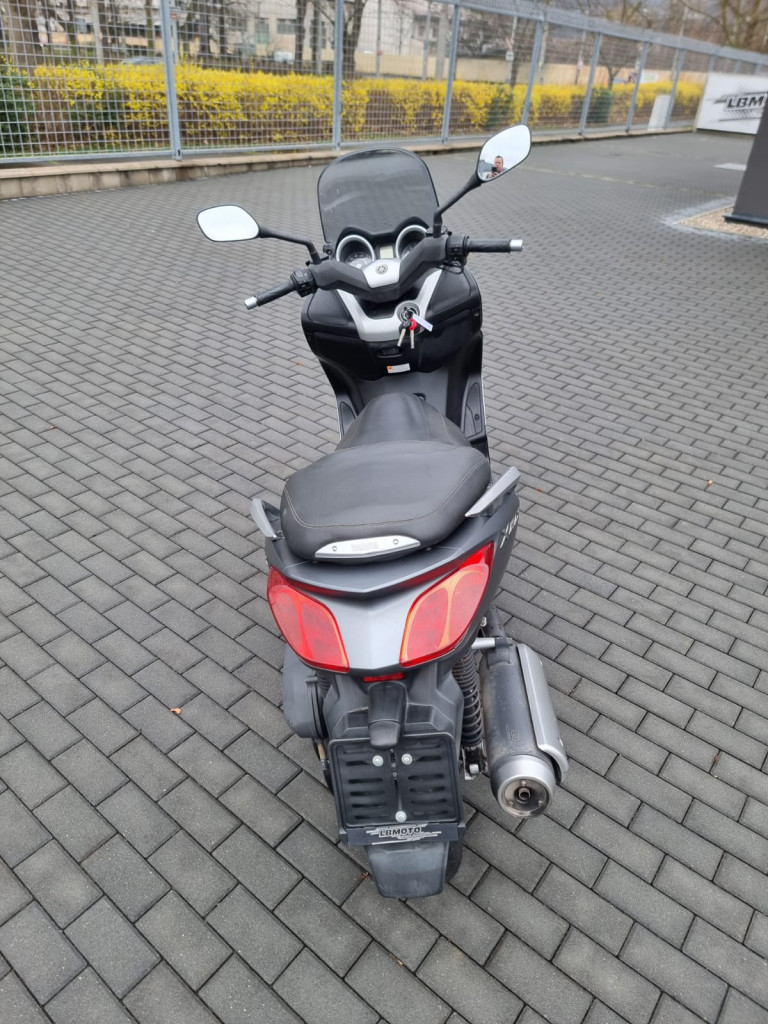 Yamaha X-Max 250 