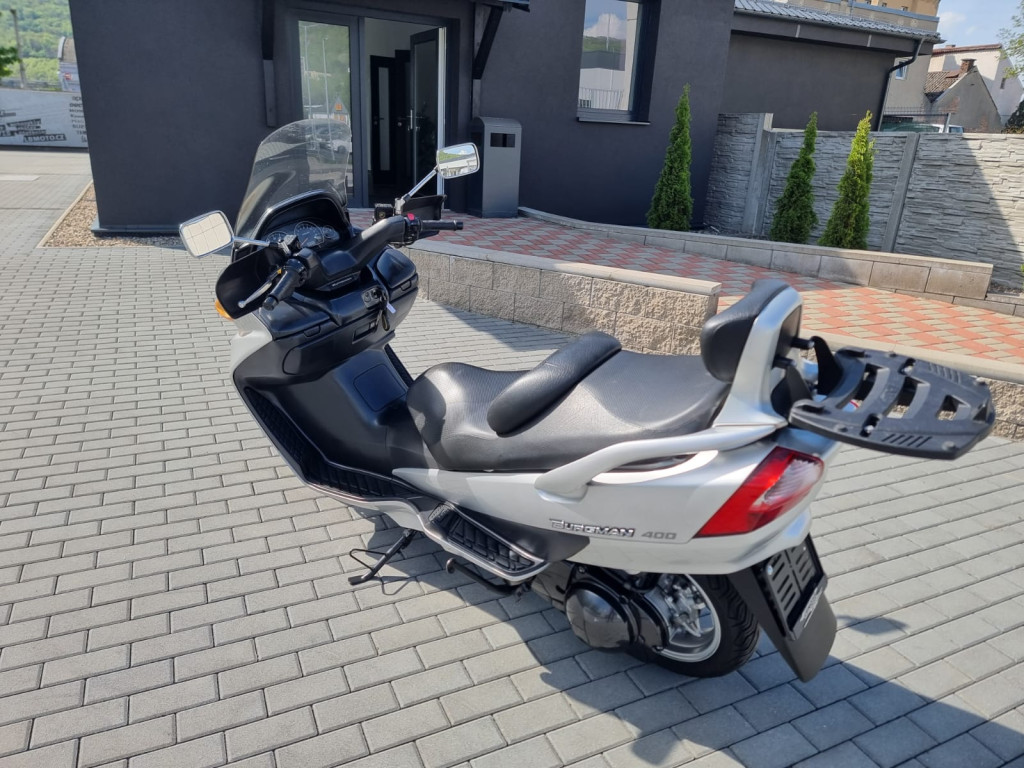 Suzuki Burgman 400