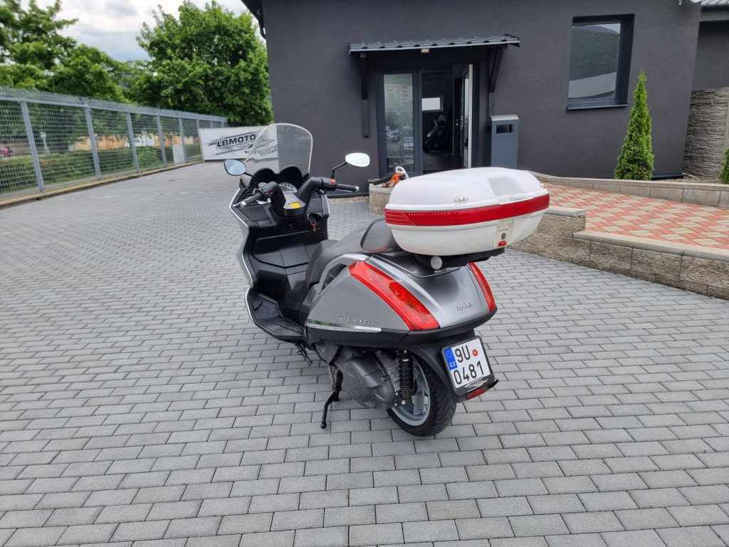 Aprilia Atlantic 500