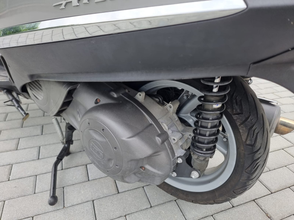 Aprilia Atlantic 500